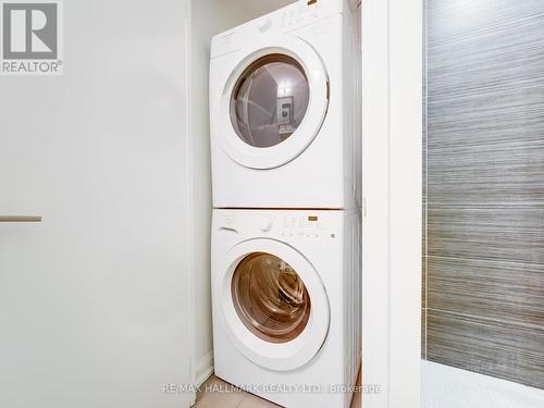 1607 - 9 Bogert Avenue, Toronto, ON - Indoor Photo Showing Laundry Room