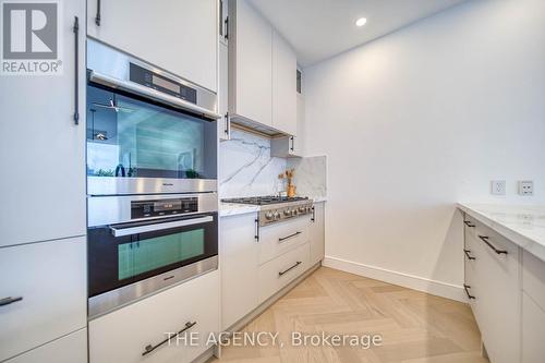 5005 - 180 University Avenue, Toronto, ON - Indoor Photo Showing Kitchen With Upgraded Kitchen