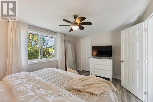 114 Wessenger Drive, Barrie (Holly), ON - Indoor Photo Showing Bedroom