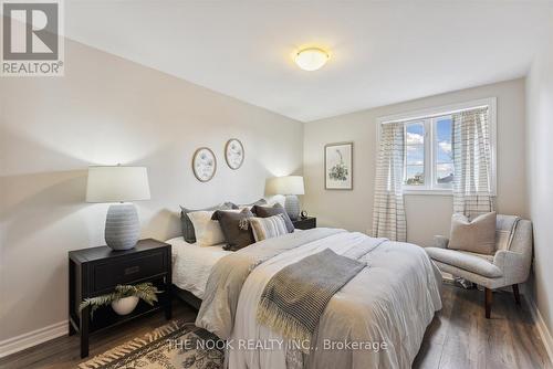 114 Wessenger Drive, Barrie (Holly), ON - Indoor Photo Showing Bedroom