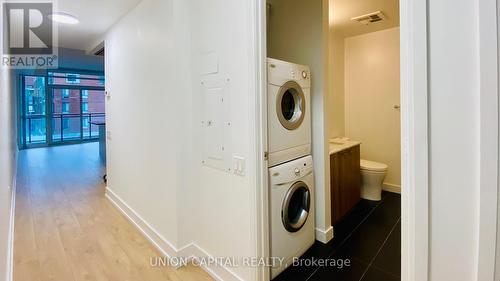 908 - 775 King Street W, Toronto, ON - Indoor Photo Showing Laundry Room