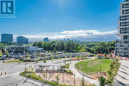 422 - 30 Inn On The Park Drive, Toronto, ON - Outdoor With View