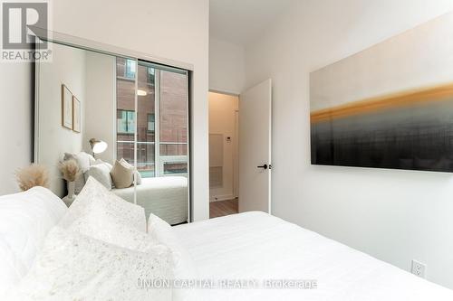 301 - 108 Peter Street, Toronto, ON - Indoor Photo Showing Bedroom