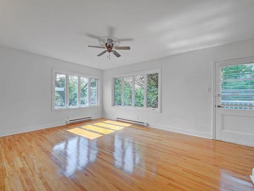 Living room - 4507 Rue Bossuet, Montréal (Mercier/Hochelaga-Maisonneuve), QC - Indoor Photo Showing Other Room