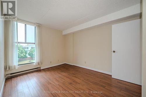 608 - 22 Marilyn Drive, Guelph, ON - Indoor Photo Showing Other Room