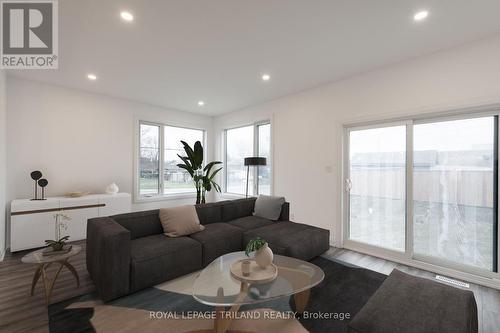 12 - 101 Swales Avenue, Strathroy-Caradoc (Sw), ON - Indoor Photo Showing Living Room