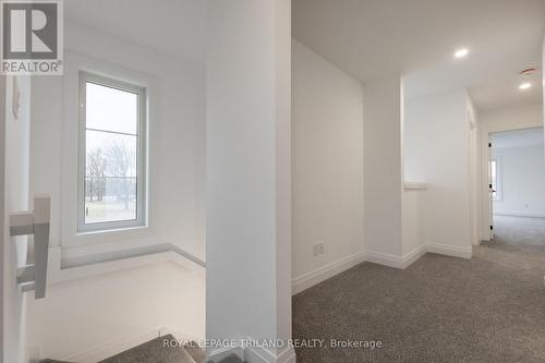 12 - 101 Swales Avenue, Strathroy-Caradoc (Sw), ON - Indoor Photo Showing Other Room