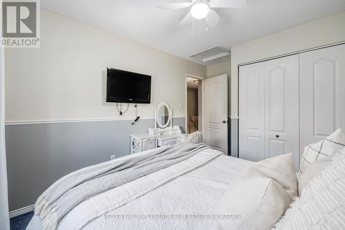 17 Fry Crescent, Clarington (Bowmanville), ON - Indoor Photo Showing Bedroom