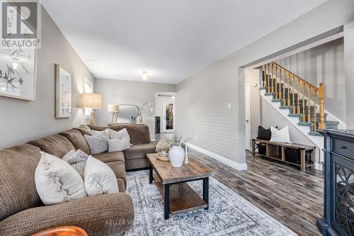 17 Fry Crescent, Clarington (Bowmanville), ON - Indoor Photo Showing Living Room