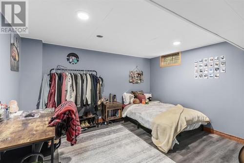 87 Campbell Ave, Sault Ste. Marie, ON - Indoor Photo Showing Bedroom