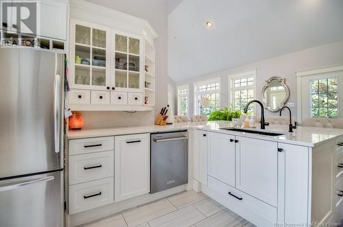 22 Railside Court, Fredericton, NB - Indoor Photo Showing Kitchen