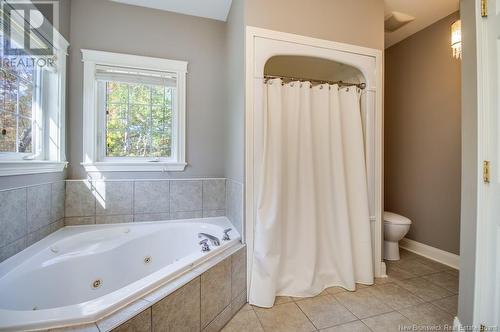 22 Railside Court, Fredericton, NB - Indoor Photo Showing Bathroom