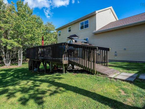 180 Daisywood Drive, Hammonds Plains, NS 