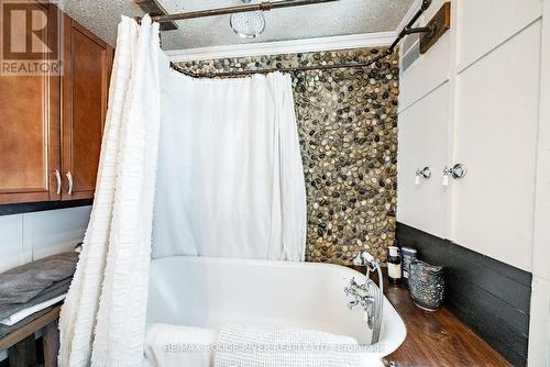 1002 Ontario Street, Cobourg, ON - Indoor Photo Showing Bathroom