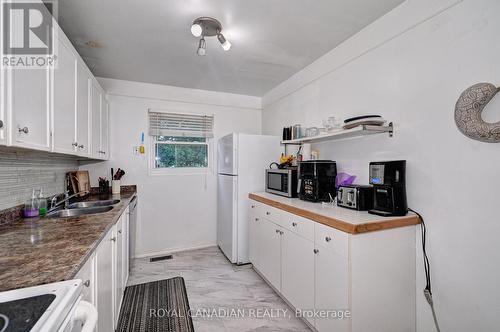 40 - 515 Weber Street N, Waterloo, ON - Indoor Photo Showing Kitchen With Double Sink