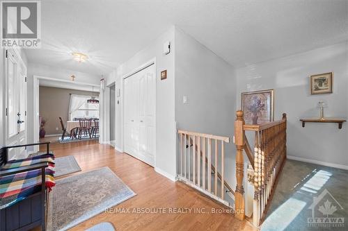 35 Caribou Avenue, Ottawa, ON - Indoor Photo Showing Other Room