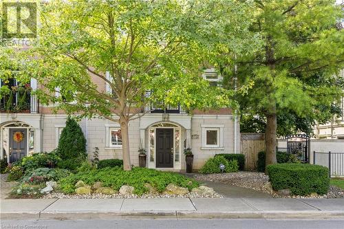 126 Brant Street, Oakville, ON - Outdoor