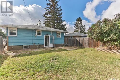 1160 Stadacona Street W, Moose Jaw, SK - Outdoor