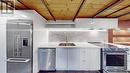 124 - 326 Carlaw Avenue, Toronto, ON  - Indoor Photo Showing Kitchen 