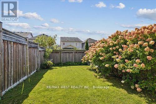 11 Dewell Crescent, Clarington, ON - Outdoor