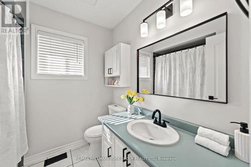 34 Bach Avenue, Whitby, ON - Indoor Photo Showing Bathroom