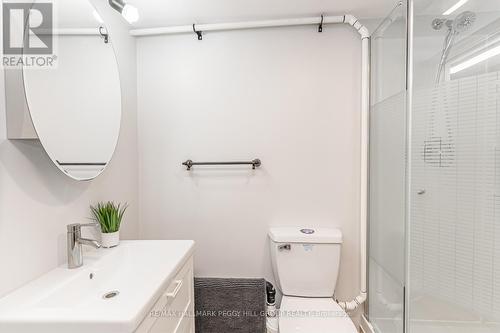 734 James Street, Innisfil, ON - Indoor Photo Showing Bathroom