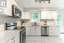 734 James Street, Innisfil, ON  - Indoor Photo Showing Kitchen With Stainless Steel Kitchen With Upgraded Kitchen 