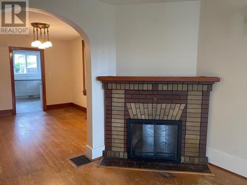 1345 Thom  Street, Trail, BC - Indoor Photo Showing Living Room With Fireplace