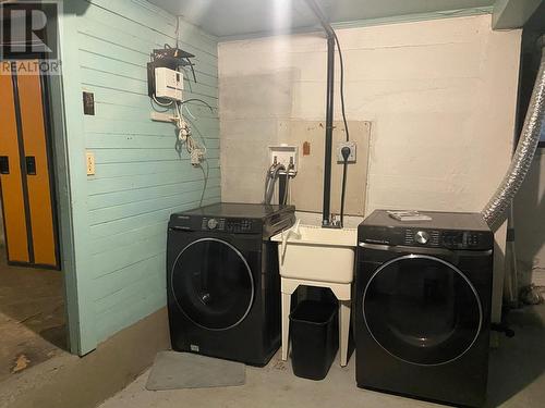 1345 Thom  Street, Trail, BC - Indoor Photo Showing Laundry Room