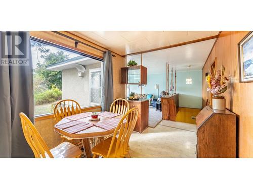 229 24Th  N Avenue, Creston, BC - Indoor Photo Showing Dining Room