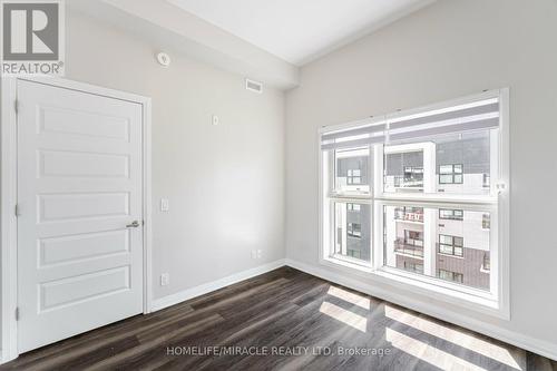 625 - 128 Grovewood Common, Oakville, ON - Indoor Photo Showing Other Room