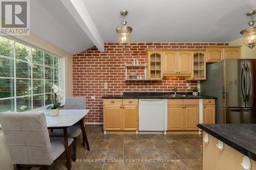 17 Holmes Drive, Caledon, ON - Indoor Photo Showing Kitchen With Double Sink