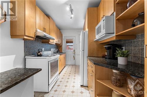 204 Bayswater Avenue, Ottawa, ON - Indoor Photo Showing Kitchen