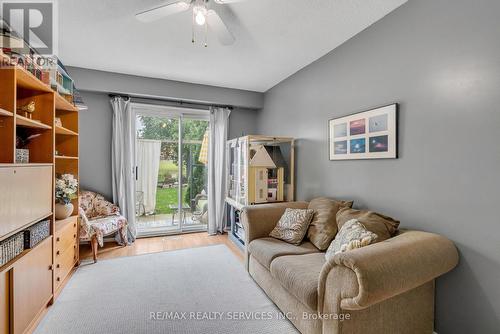 17 Newlyn Crescent, Brampton, ON - Indoor