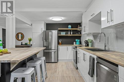 71 Westwood Road, Guelph, ON - Indoor Photo Showing Kitchen