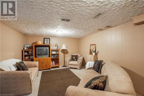 4509 Sussex Drive, Niagara Falls, ON - Indoor Photo Showing Other Room