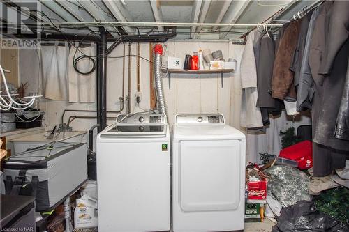 4509 Sussex Drive, Niagara Falls, ON - Indoor Photo Showing Laundry Room