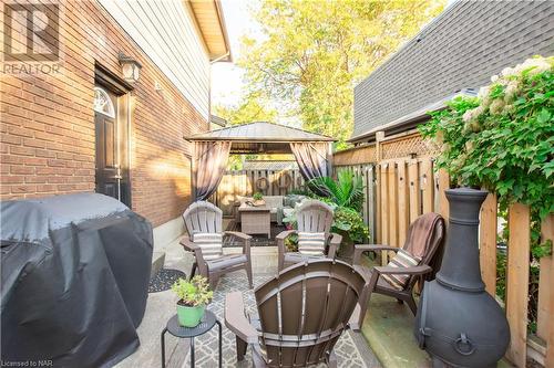 4509 Sussex Drive, Niagara Falls, ON - Outdoor With Deck Patio Veranda With Exterior