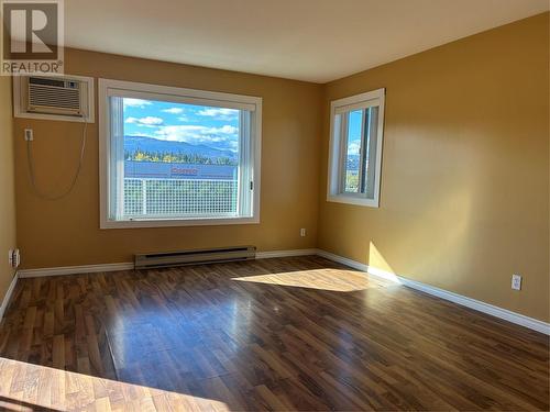 2035 Baron Road Unit# 306, Kelowna, BC - Indoor Photo Showing Other Room