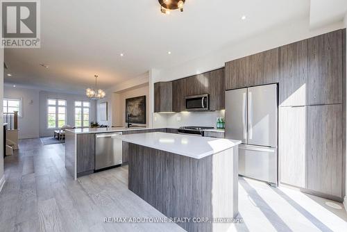 2189 Lillykin Street, Oakville, ON - Indoor Photo Showing Kitchen With Stainless Steel Kitchen With Upgraded Kitchen