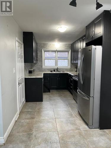 1352 Fisher Avenue, Burlington, ON - Indoor Photo Showing Kitchen