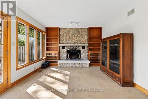 4981 Second Avenue, Niagara Falls, ON - Indoor With Fireplace