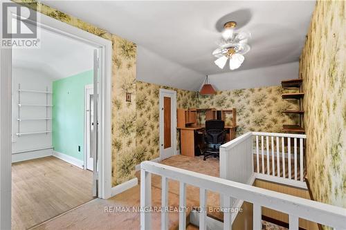 4981 Second Avenue, Niagara Falls, ON - Indoor Photo Showing Other Room