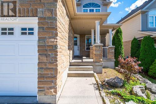 92 Pebblecreek Drive, Kitchener, ON - Outdoor