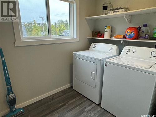 204 Beaver Street, Air Ronge, SK - Indoor Photo Showing Laundry Room