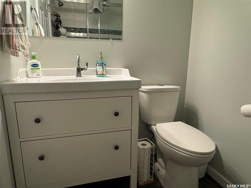 204 Beaver Street, Air Ronge, SK - Indoor Photo Showing Bathroom