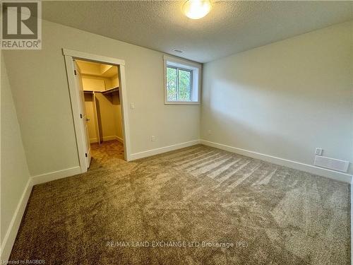 48 John Crescent, Brockton, ON - Indoor Photo Showing Other Room