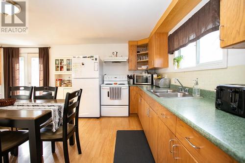 147 Turner Ave, Sault Ste. Marie, ON - Indoor Photo Showing Kitchen With Double Sink