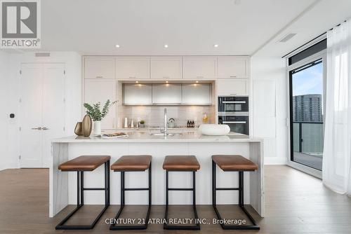 2705 - 470 Front Street W, Toronto, ON - Indoor Photo Showing Kitchen With Upgraded Kitchen