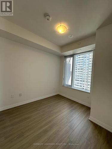 1912 - 50 Dunfield Avenue, Toronto, ON - Indoor Photo Showing Other Room